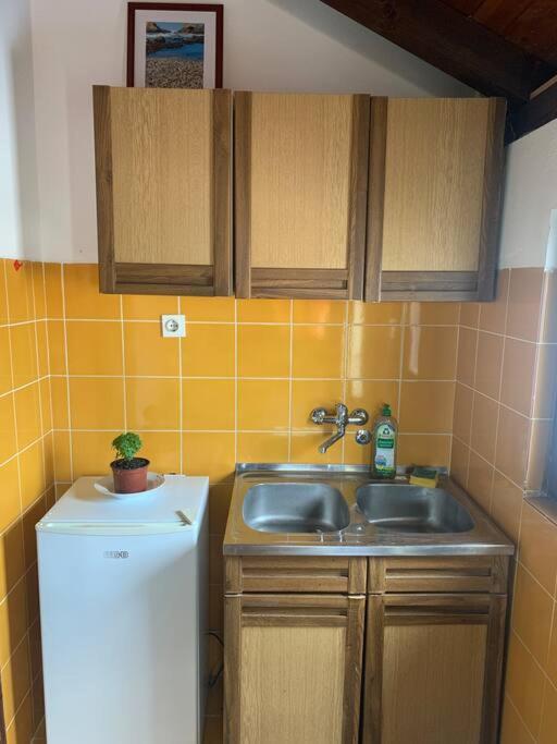 Holiday Home Fisherman'S Petrovac Екстериор снимка